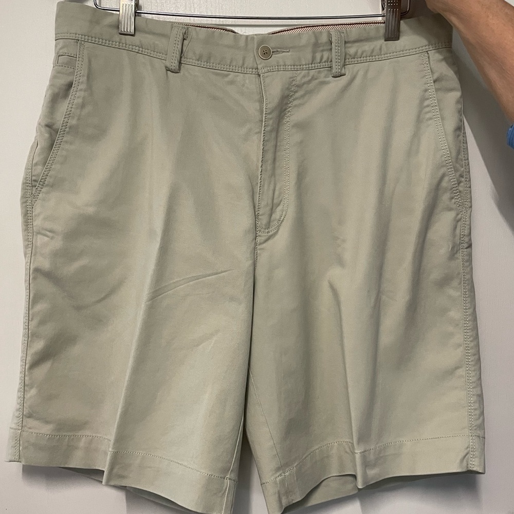 Tommy Bahama Mens Size 34 Dress Shorts in Sand Color